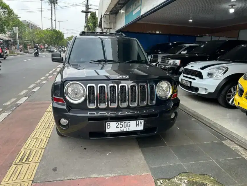 Jeep patriot 2010 AT 4x4 sunroof barang langka Siap pakai