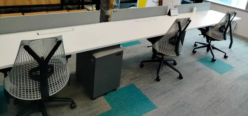 Meja Staff Kantor (3 meja)