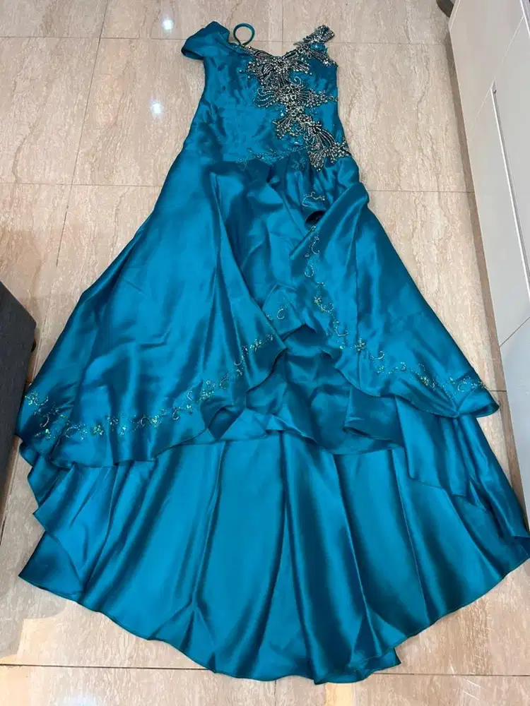 Gaun pesta wanita long dress