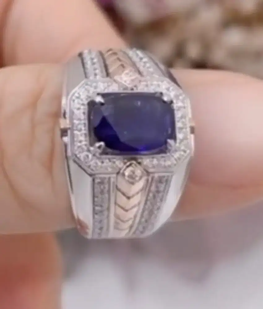 Cincin Blue Sapphire