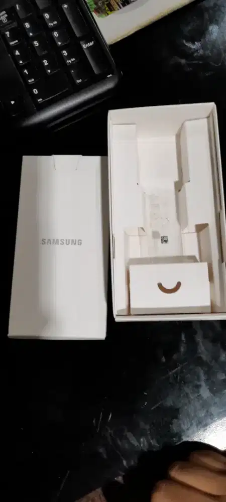 Kotak kardus Samsung A10s