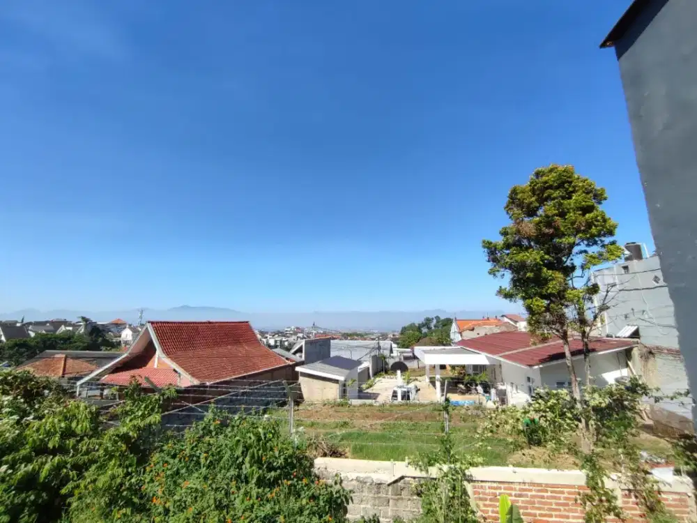 Dijual (Nego)  Rumah Asri Lahan Luas City View Cibaligo Cihanjuang