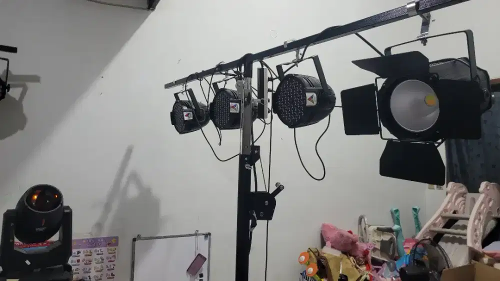 Sewa lighting lampu beam parled par led rental lampu rental lighting
