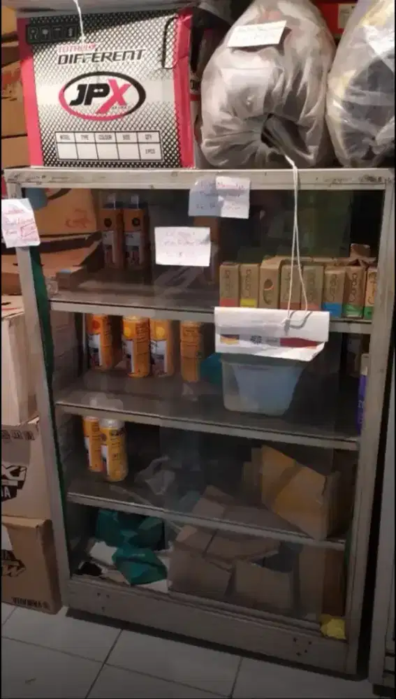 Etalase Kaca, kondisi sesuai foto