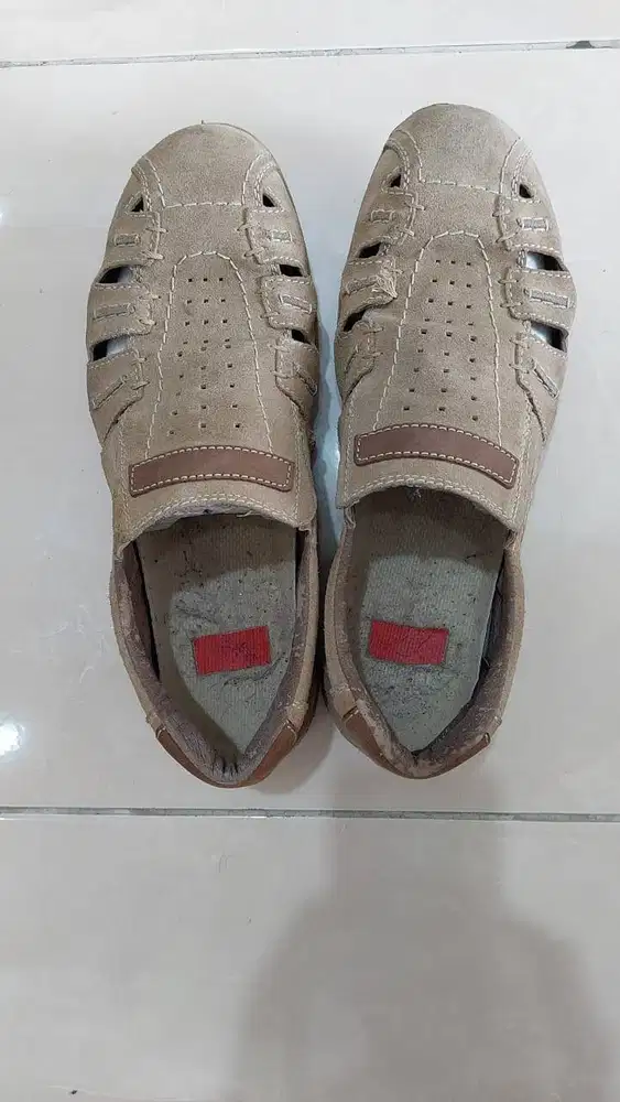 Rieker Sepatu Laki-laki (Bekas)