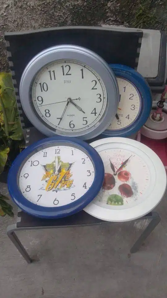 JAM DINDING BEKAS BAIK dan RUSAK