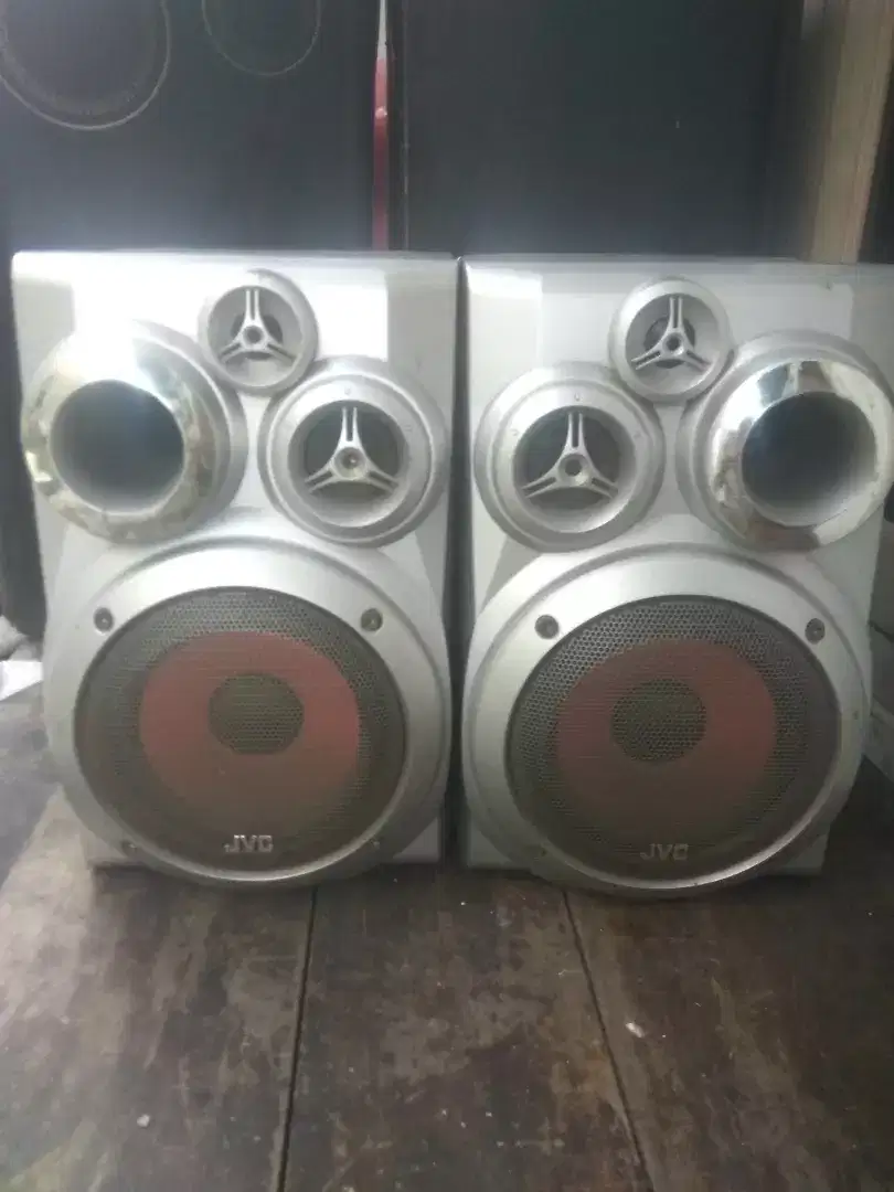 SALON JVC 6 IN , 250RB