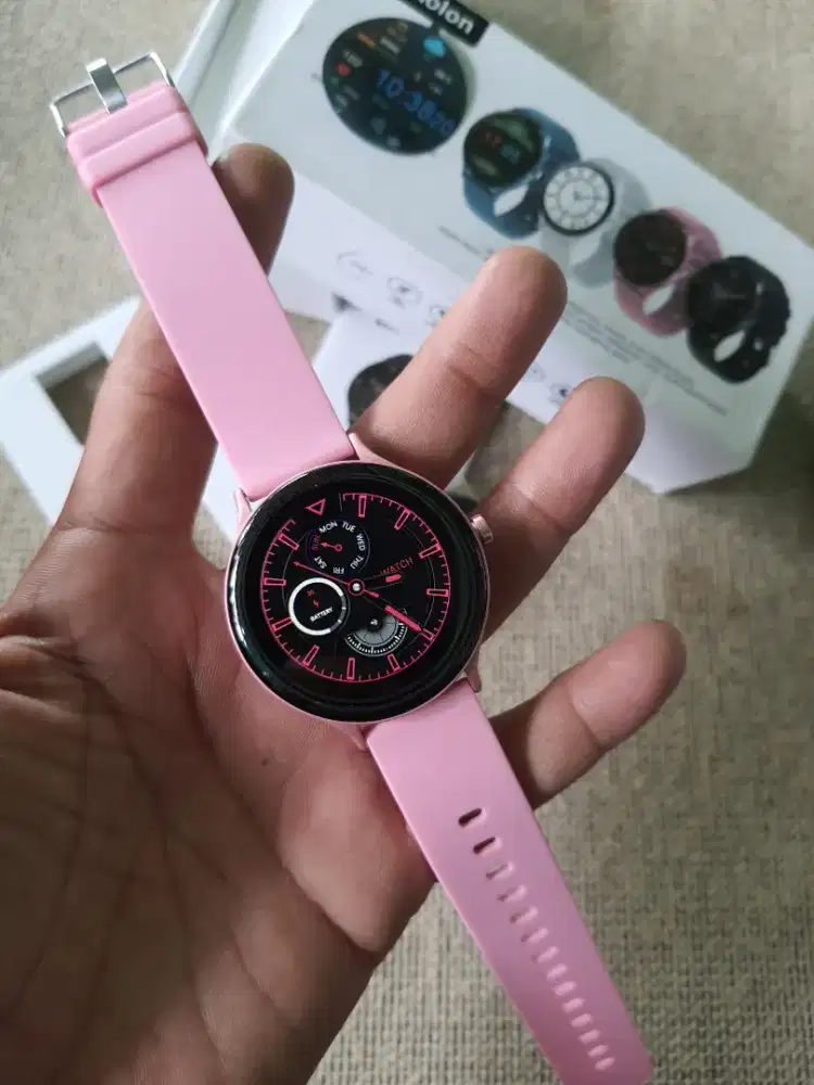 Smartwatch frestige keren cakep