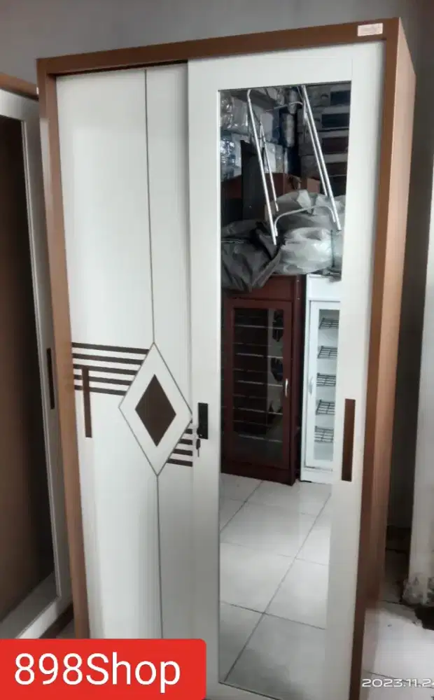 Lemari Sleding Besi 2pintu sedang