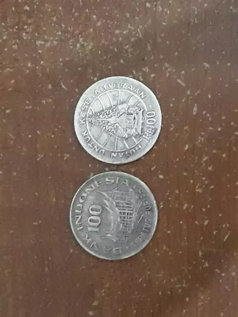 Dijual 2 Koin Tipis Rumah Gadang 100 Rupiah Tahun 1978