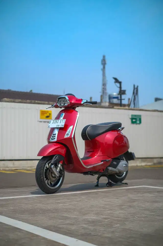 Piaggio Vespa Matic Sprint Iget Facelift Murah Bisa Kredit