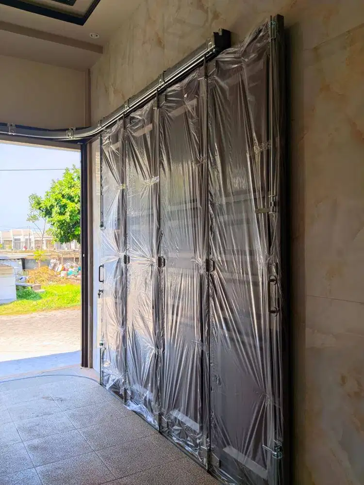 READY! Pintu garasi besi kualitas TERJAMIN Ditahun ini