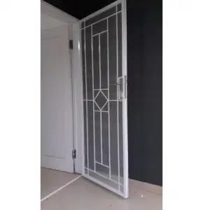 pintu dobel pengaman