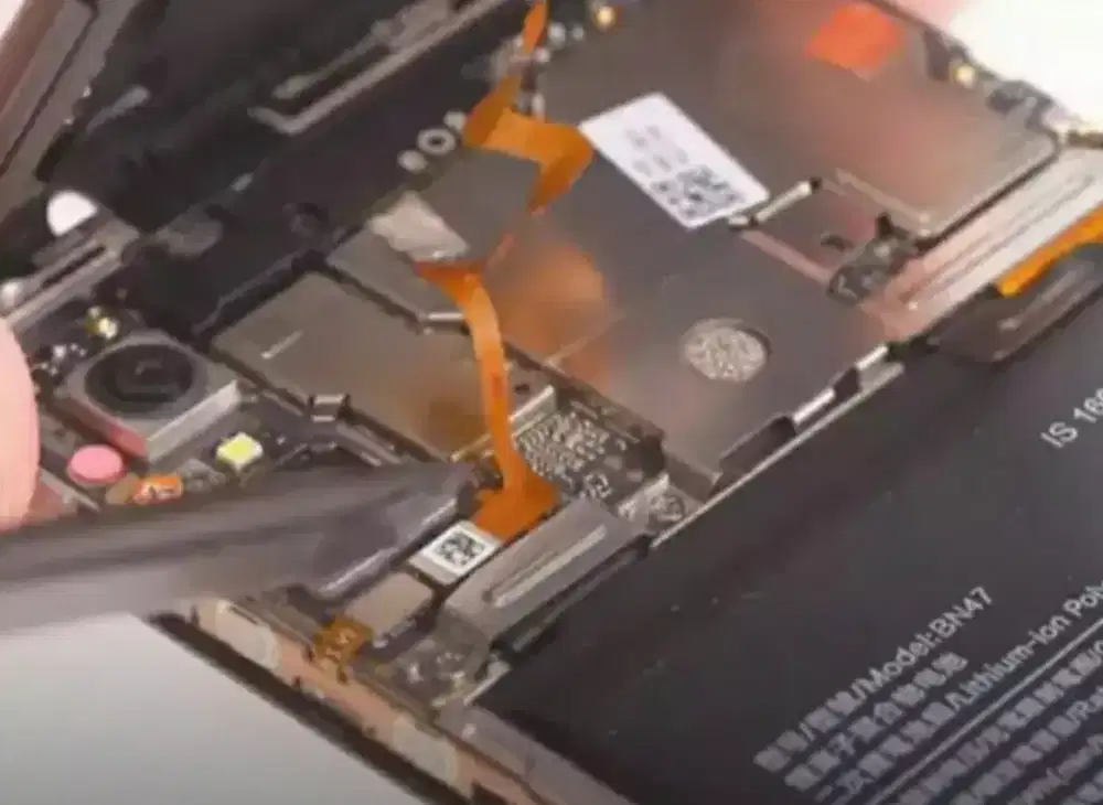 HOME SERVICE GANTI BATERAI HANDPHONE BEKASI