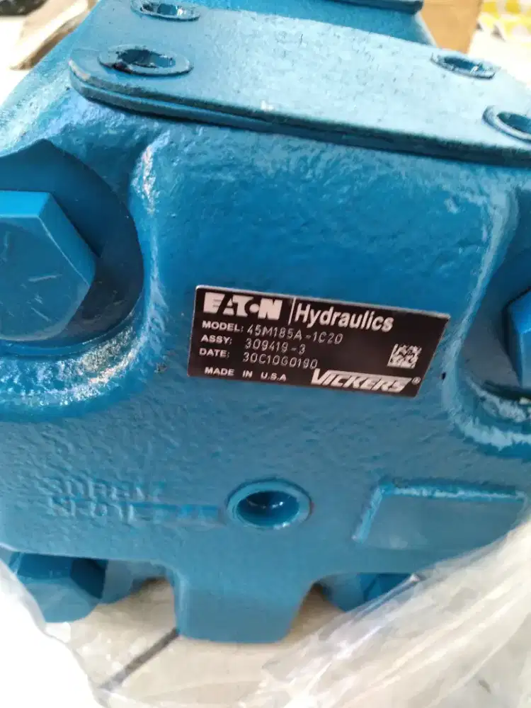 Vickers Eaton hydraulic motor 45M185A-1C20