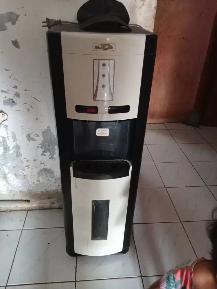 Dispenser Miyako Galon Bawah Elektronik Rumah Tangga