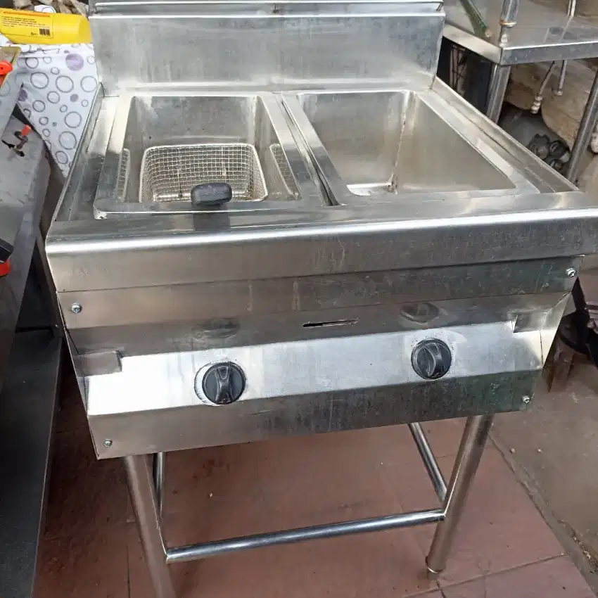 Kompor deep fryer