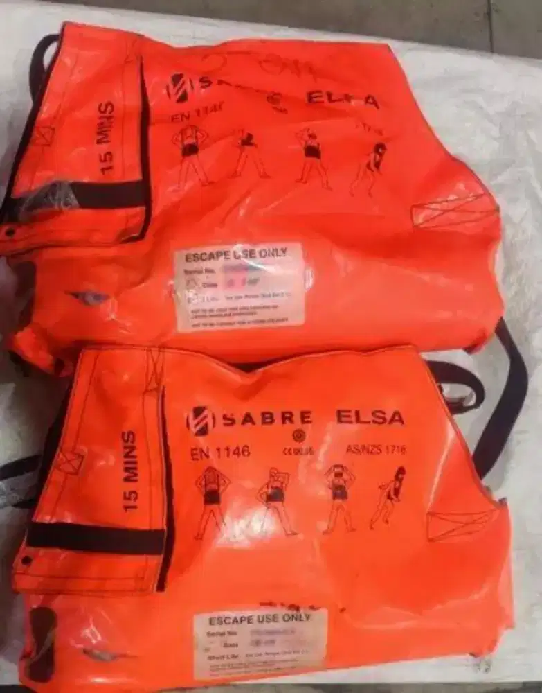 Emergency Escape Breathing Device ( EEBD ) SABRE ELSA