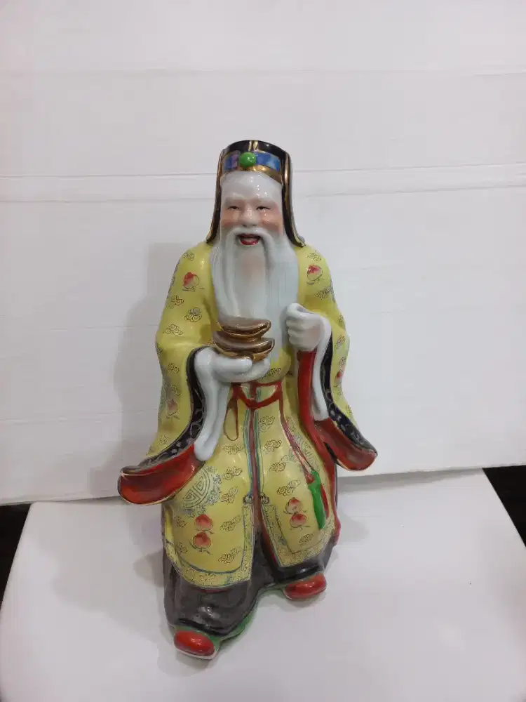 Patung patung antik kuno