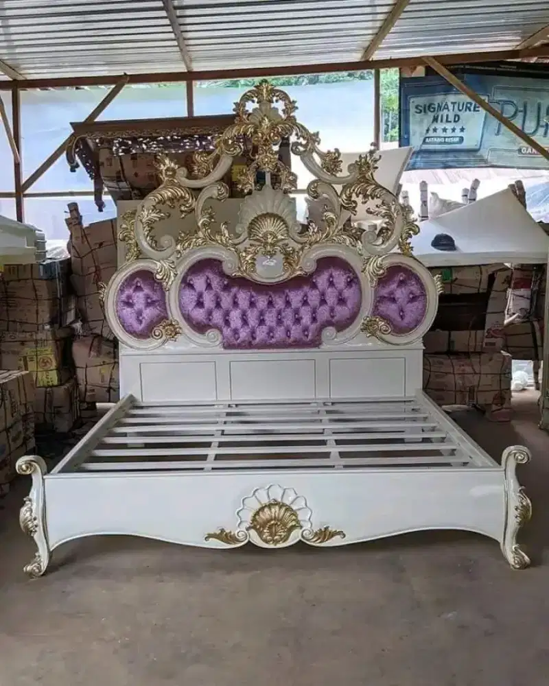 Dipan ukiran bayar cod