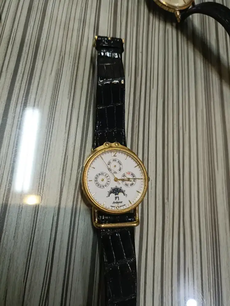 Merek Ambiance Quartz