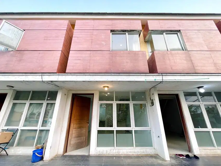 Kontrakan unfurnished Jakarta Barat / karang tengah / Puri Indah Mall