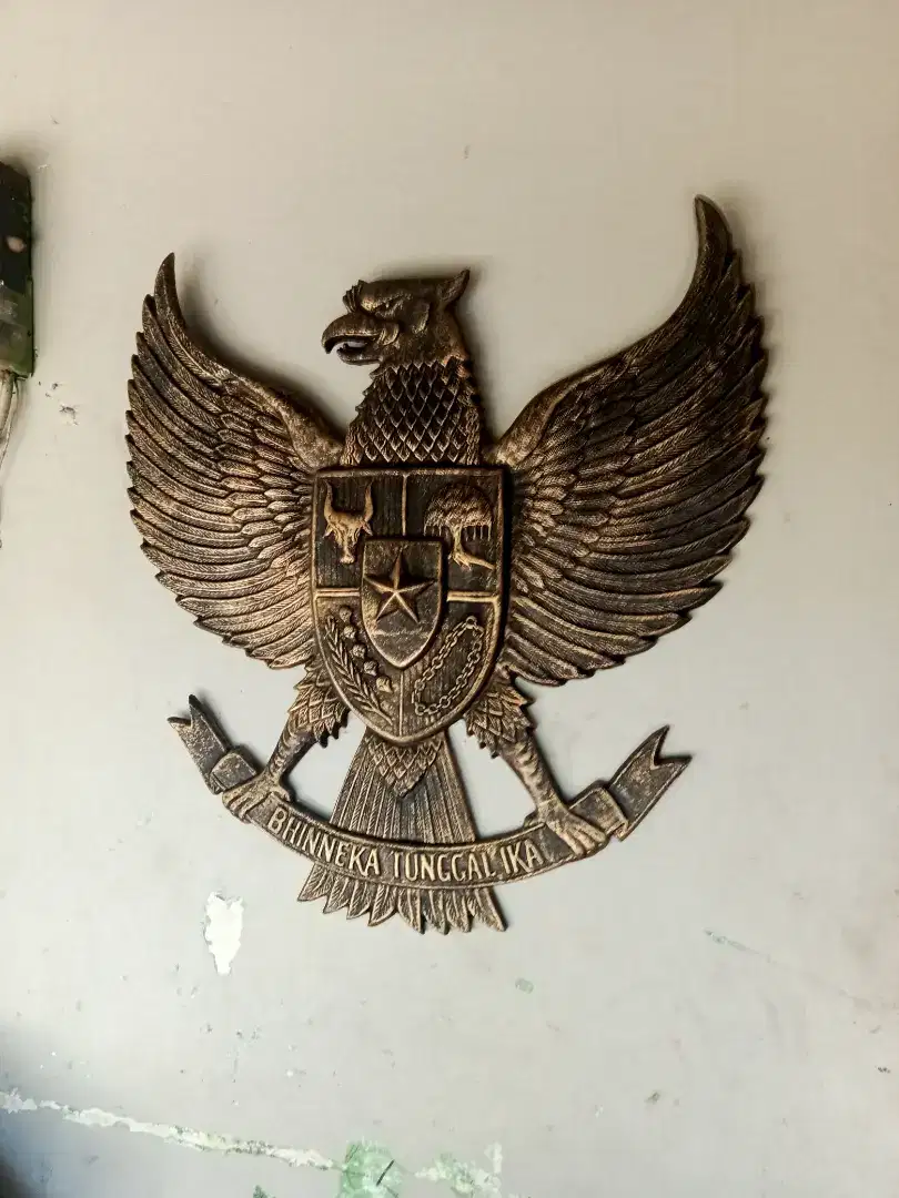 hiasan dinding garuda pancasila