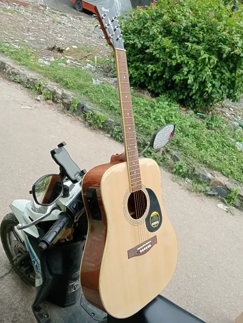 Gitar akustik elektrik CORT jumbo,tanbes