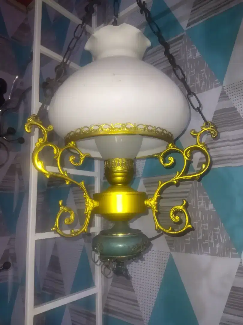 lampu gantung antik