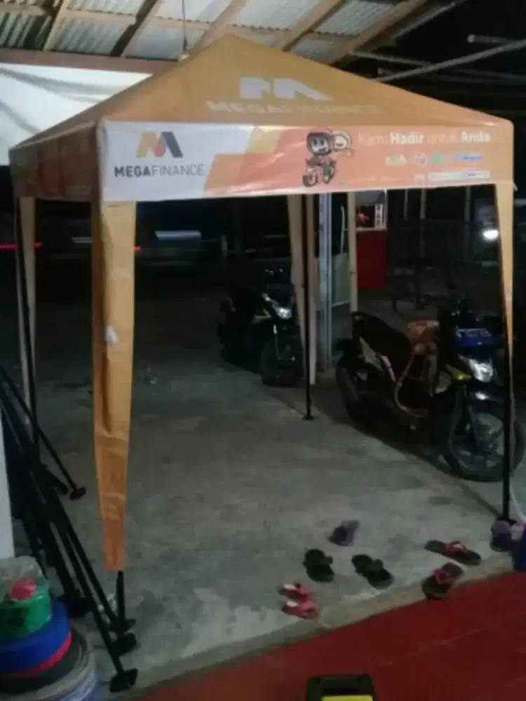 Baru tenda stand bazar yg bongkr psang dn lipat