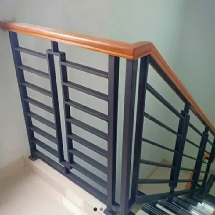 reling tangga pegangan kayu