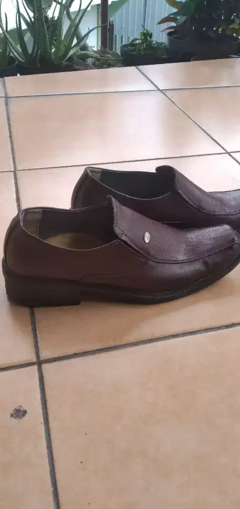 Bissmillaah...Jual Sepatu Kulit