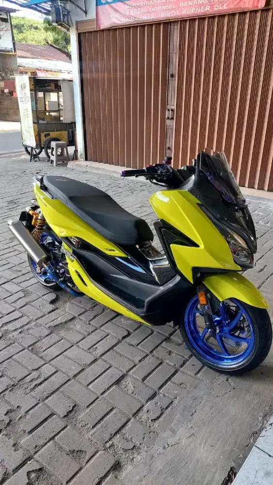 Honda forza 250 full modifikasi
