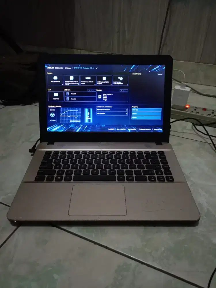 Terima jual beli komputer ex lelangan kantor all in one