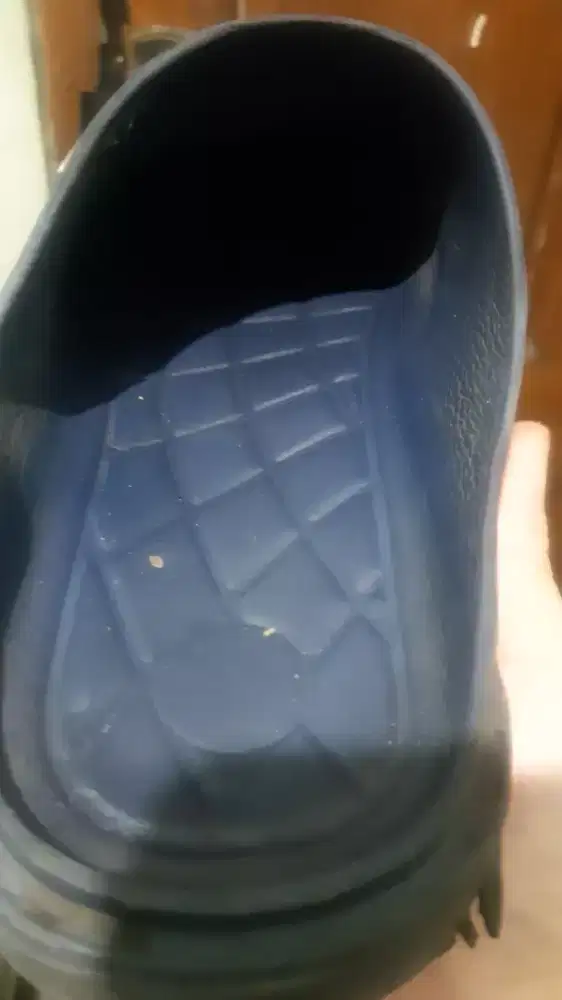 Uniqlo sandal oakley biru oceans