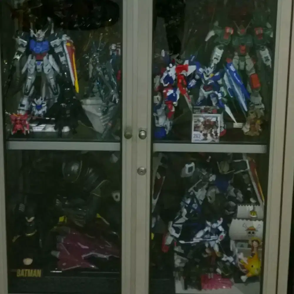 mcd mainan kamen rider, gundam