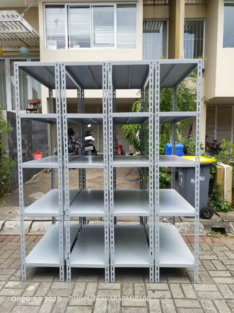 RAK BESI SIKU LUBANG UNTUK ARSIP