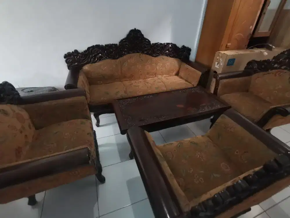MURAH DIJUAL CEPAT SET KURSI KAYU JATI