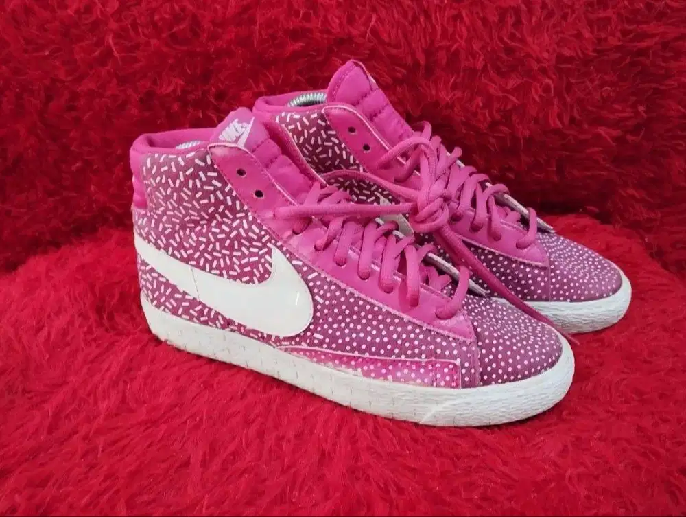 SEPATU NIKE BLAZER HIGH SECOND