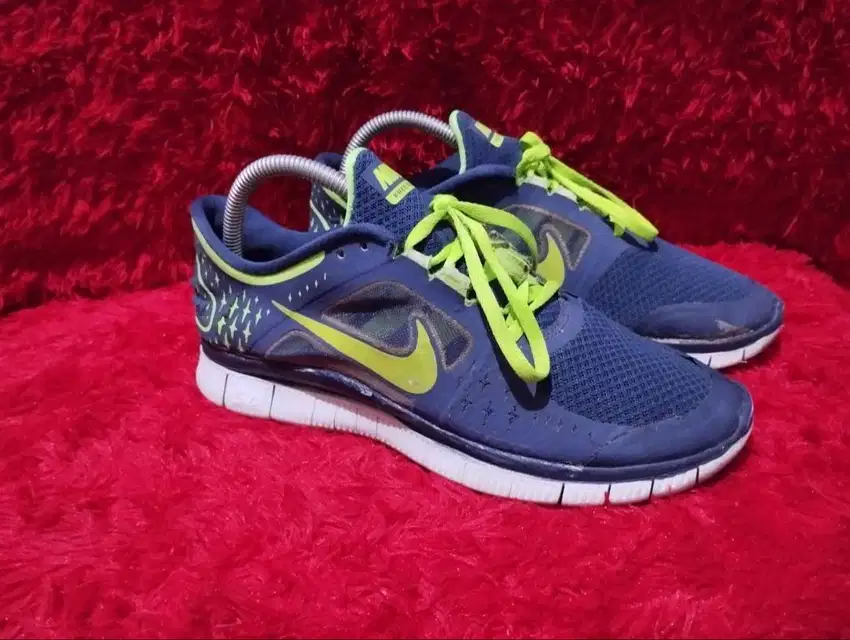 SEPATU NIKE FREE RUN 3 SECOND