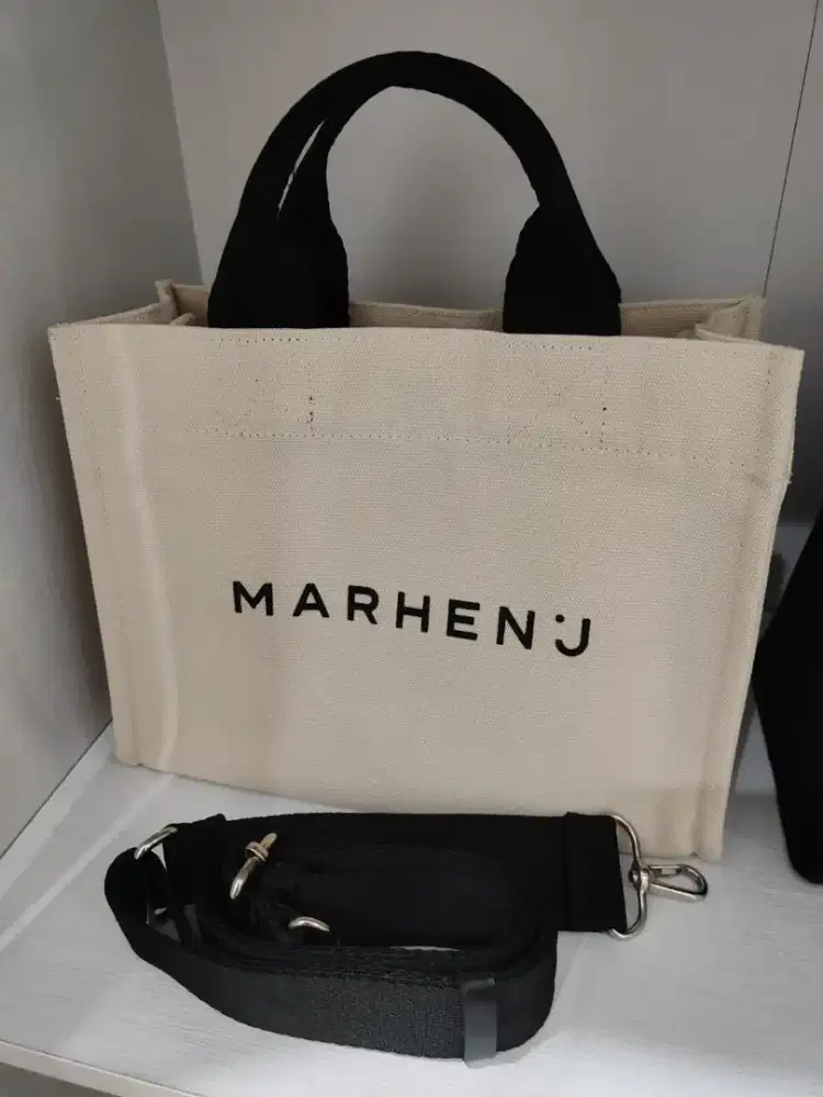 Preloved Tas Marhen.J White