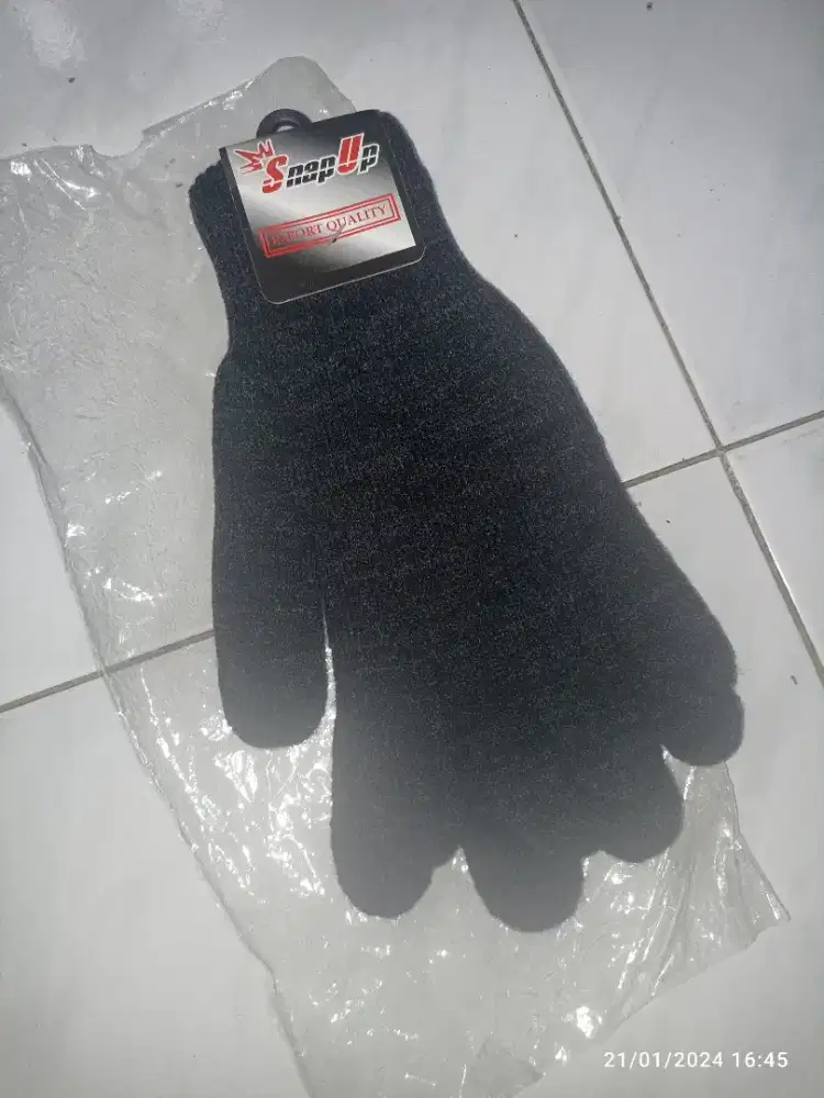 Sarung tangan kondisi baru