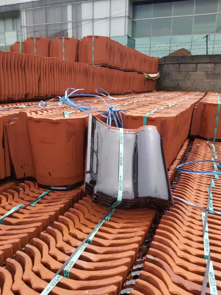 Genteng kramik kia warna opal black