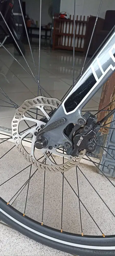 United Felipe H75 Hybrid