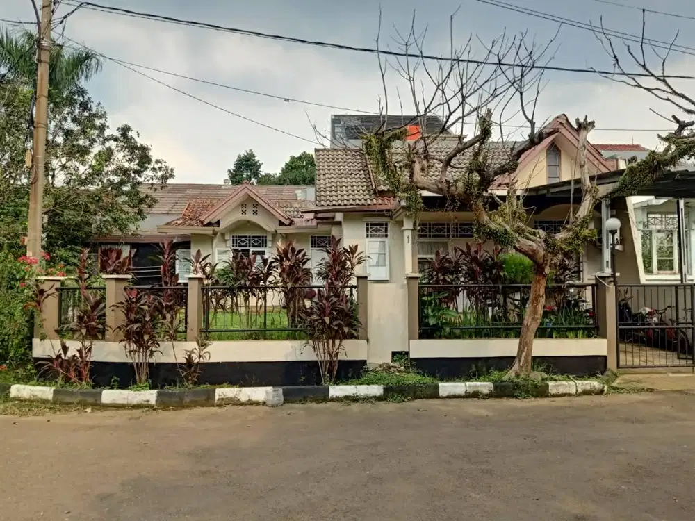 Rumah Asri Siap Huni - Dijual: Rumah & Apartemen - 915426745