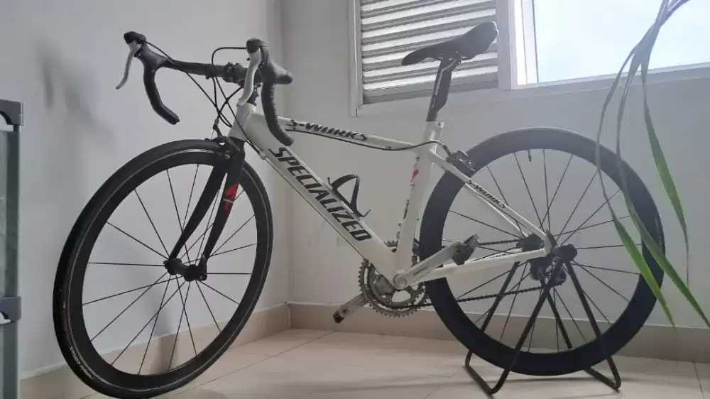 SWork Spezialed mantulll putih