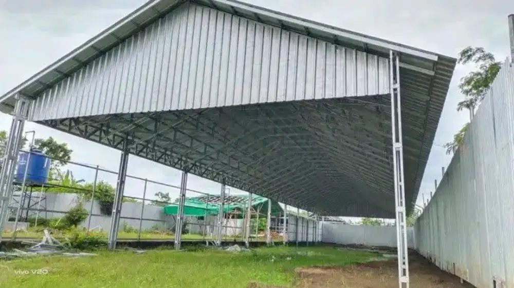 Buat Gudang Rangka baja ringan atap spandek