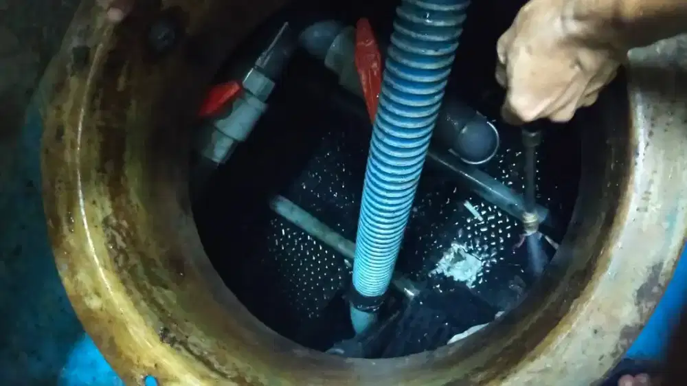 SEDOT WC LIMBAH RESTO STP SALURAN MAMPET BLOWER KURAS LUMPUR SEPITENG