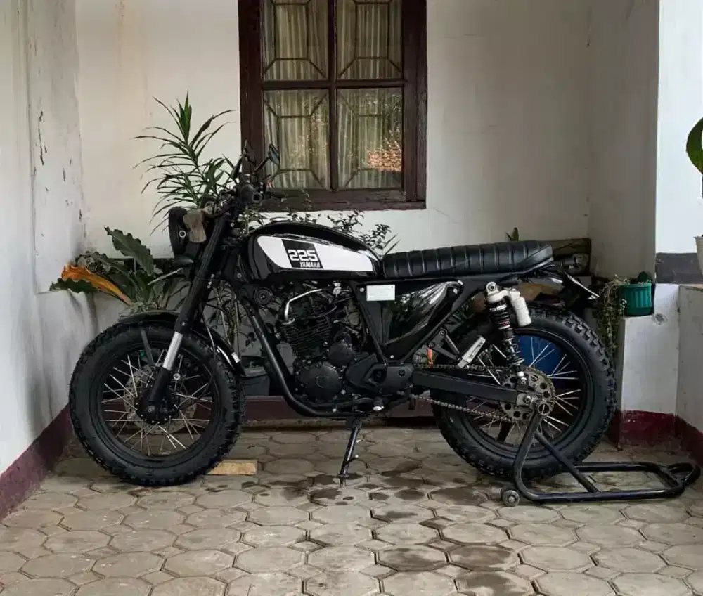 yamaha scorpio z 2012 custom ,