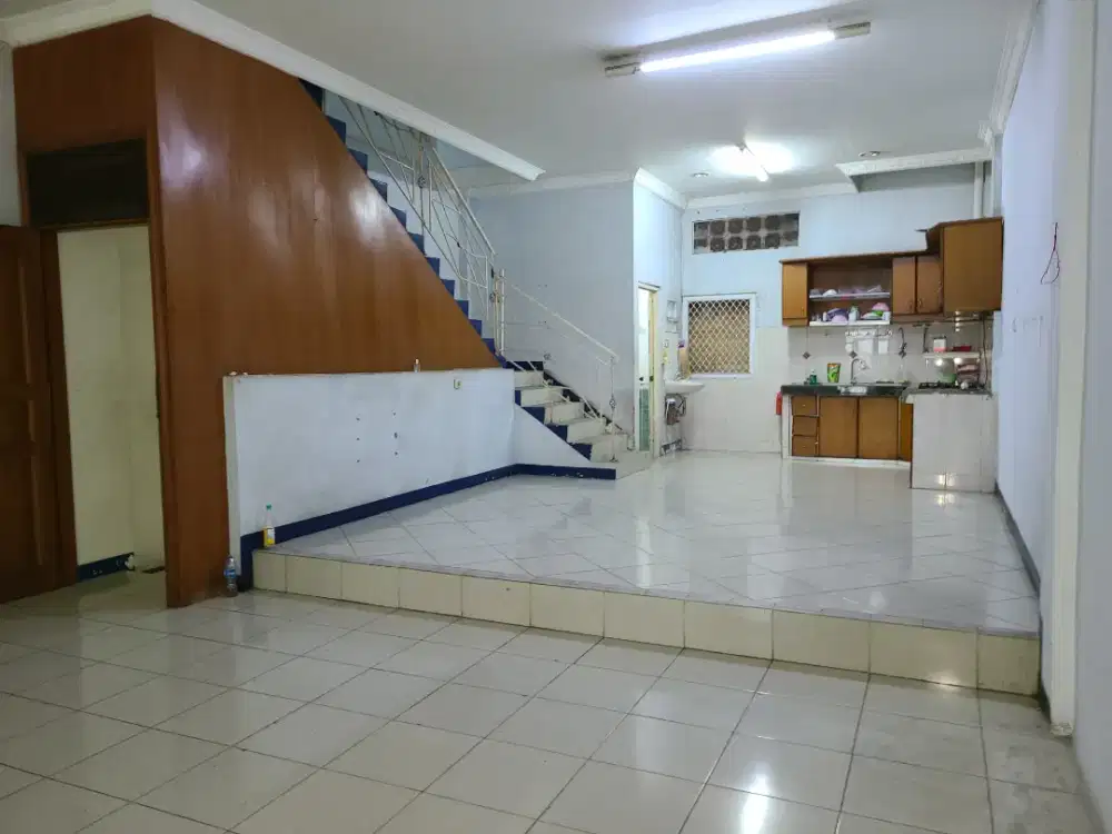 di jual Ruko 3 lt di jakarta barat